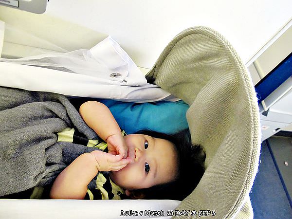 國泰航空的嬰兒掛籃 (21)
