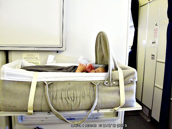 國泰航空的嬰兒掛籃 (25)