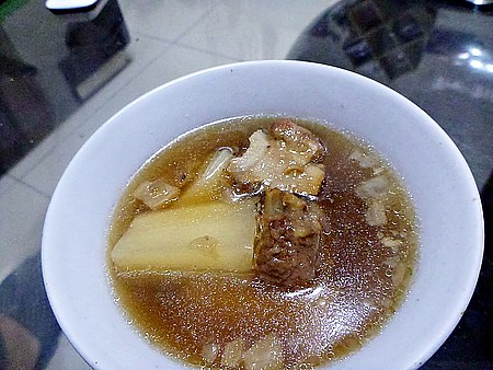 菜頭排骨酥湯 (2)