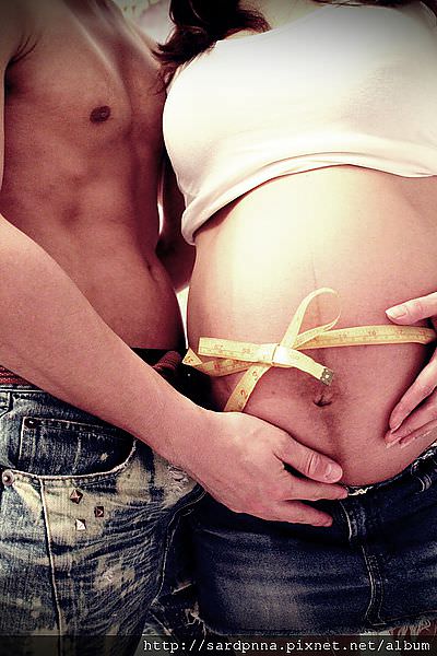 懷孕日記x2012X37周||孕婦寫真 “葡萄成熟時”的相片書收到了^^~